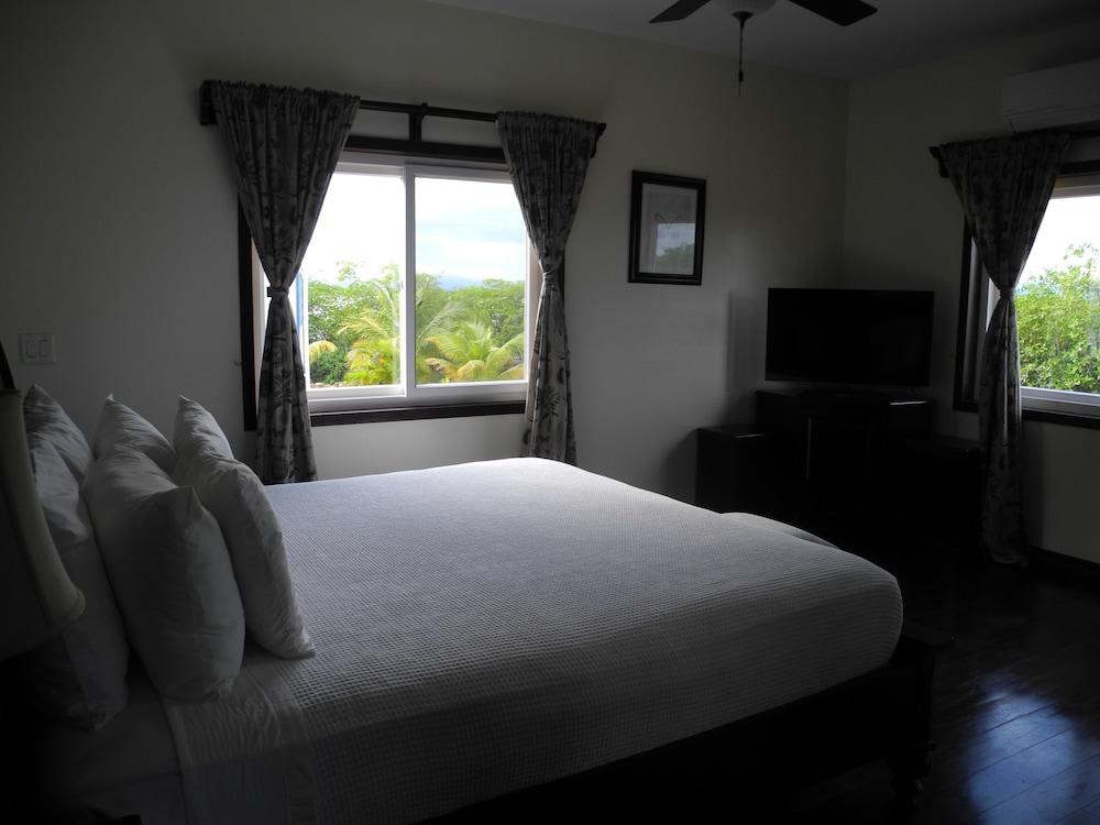 Robert's Grove Beach Resort Placencia Exterior foto
